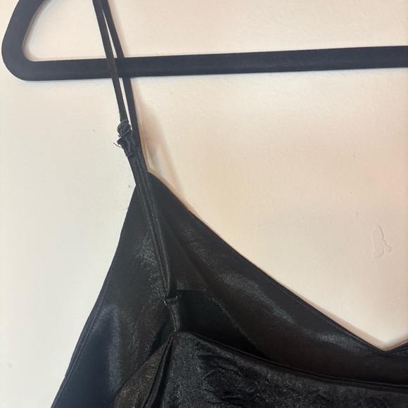 Nine West Ladies Satin feel black top XL - Picture 6 of 6